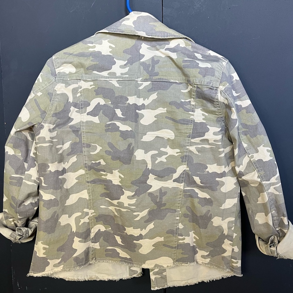 Camo jacket - Picture 2 of 3